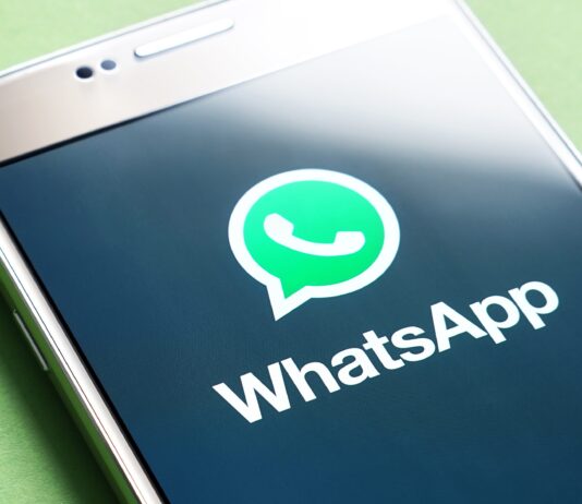 WhatsApp Will Delete the Accounts Of Unauthorized Apps WhatsApp image