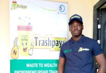 Trashpays:Transforming Waste into Economic Resource