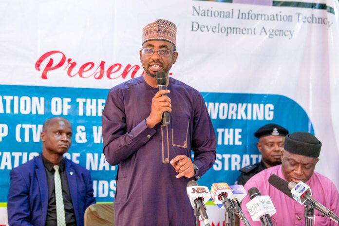 The Director General-NITDA @KashifuInuwa presenting keynote speech at the inauguration of Technical Working Group (TWG) & Workshop on the implementation of National Data Strategy (NDS) at Arcade Suites, Abuja.