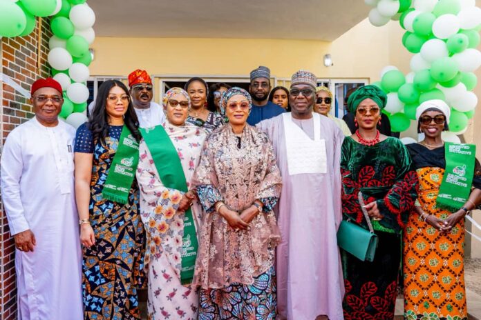 First Lady, Oluremi Tinubu(Middle), Gov. Abdulrasak Abdulrahman(Right), Kashifu Inuwa Abdullahi (Back) and others dignitaries during Commissioning. First Lady, Oluremi Tinubu(Middle), Gov. Abdulrasak Abdulrahman(Right), Kashifu Inuwa Abdullahi (Back) and others dignitaries during Commissioning.