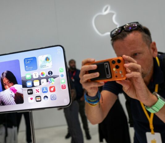 Apple Unveils Foldable iPhone Duo In Biggest Flagship Redesign In Years